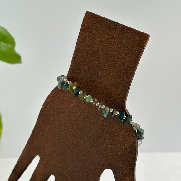 Moss Agate Gemstone Bracelet 8" With Gold-Tone Beads & Spring Ring Clasp - Picture 4 of 9